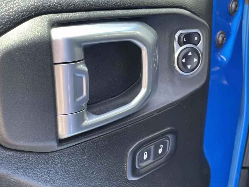 Used 2021 Blue Jeep Unlimited Rubicon image 25