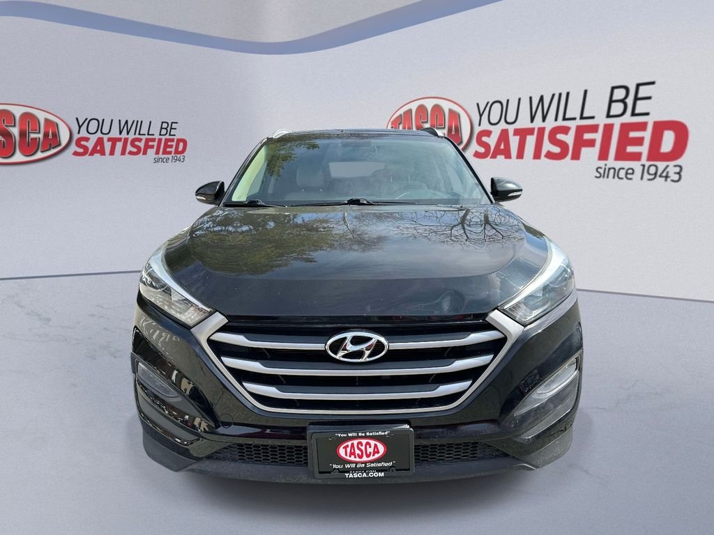 Used 2018 Black Hyundai SEL Plus image 2