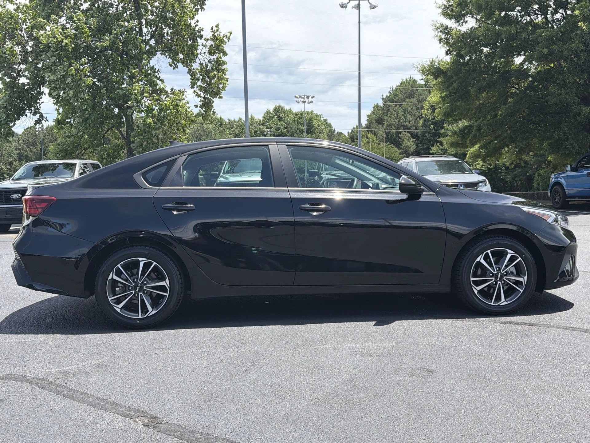 Certified Used 2024 Aurora Black Pearl Kia LXS image 26