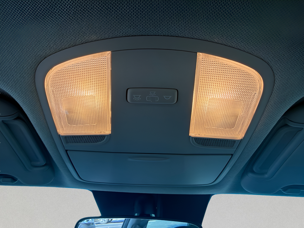 Used 2018 Silver Hyundai Base image 29