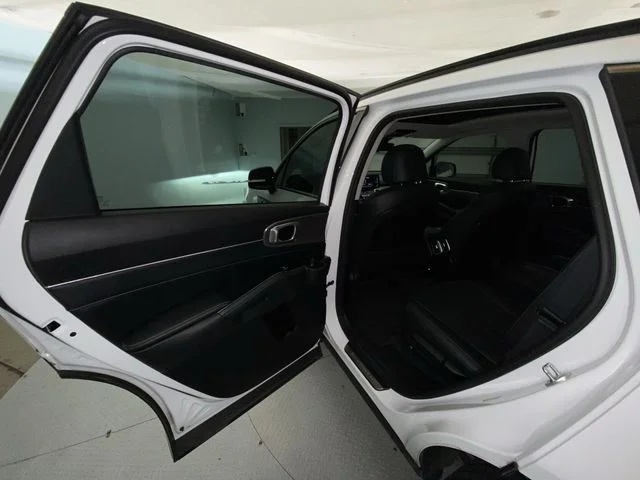 Used 2021 White Kia SX image 23