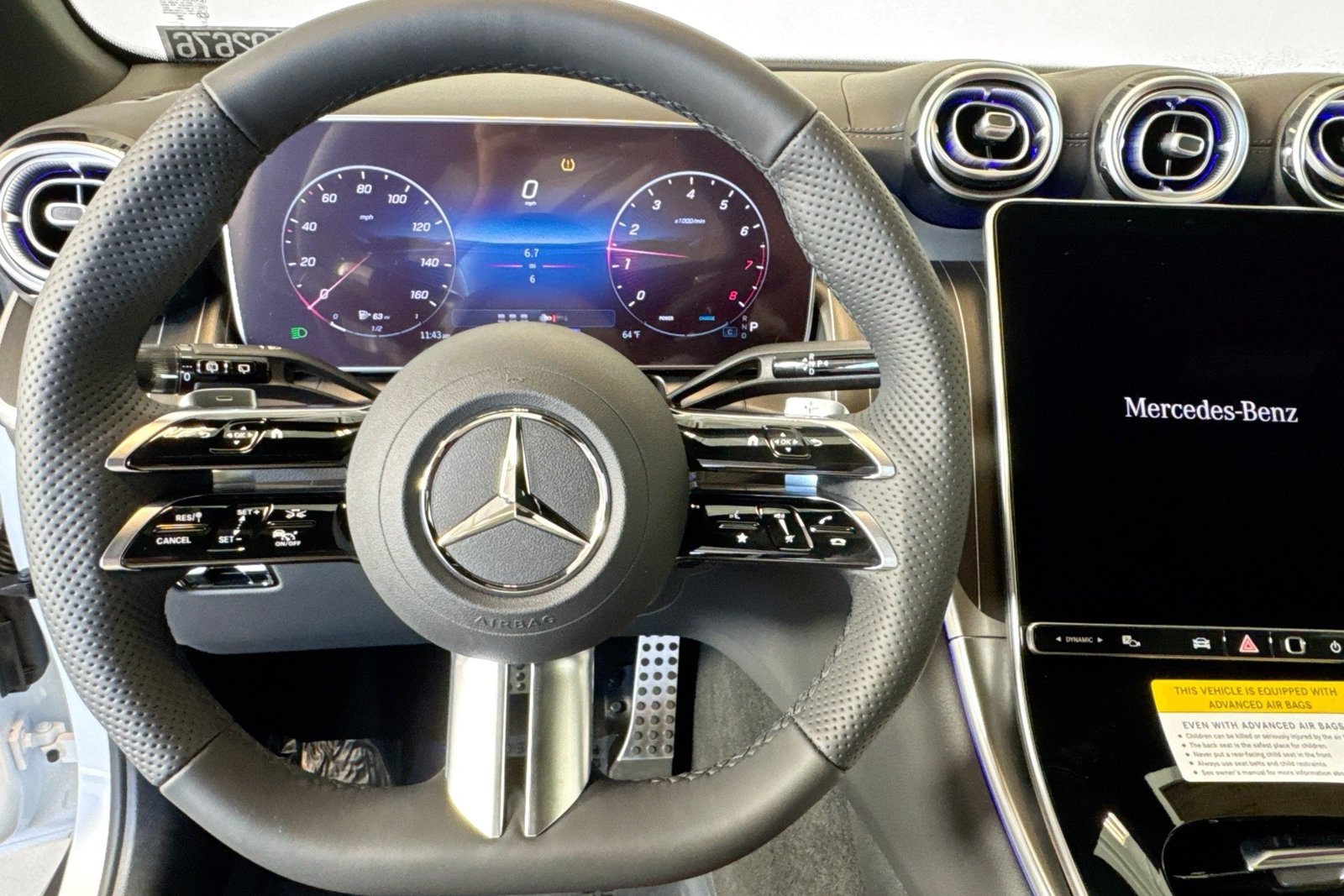 New 2026 Polar White Mercedes-Benz GLC 300 image 11