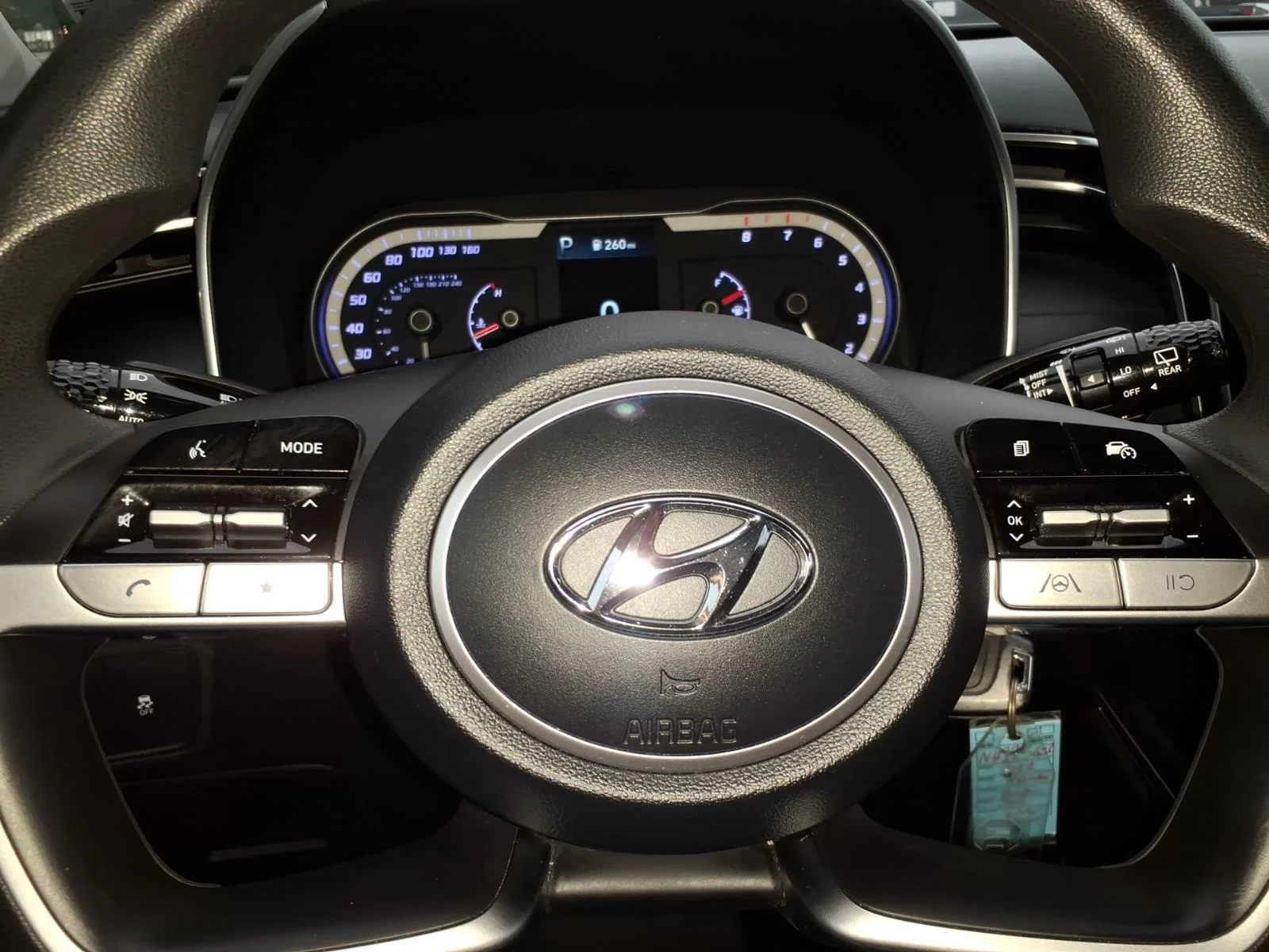 Used 2022 Shimmering Silver Hyundai SE image 13