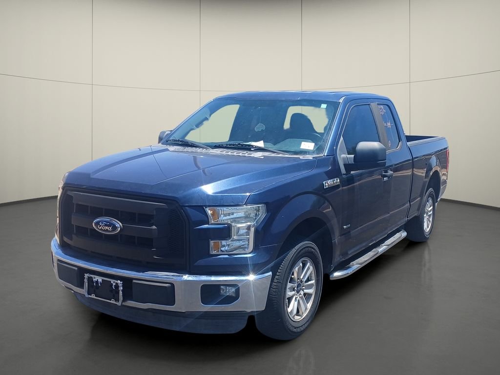 Used 2015 Blue Ford XL image 3