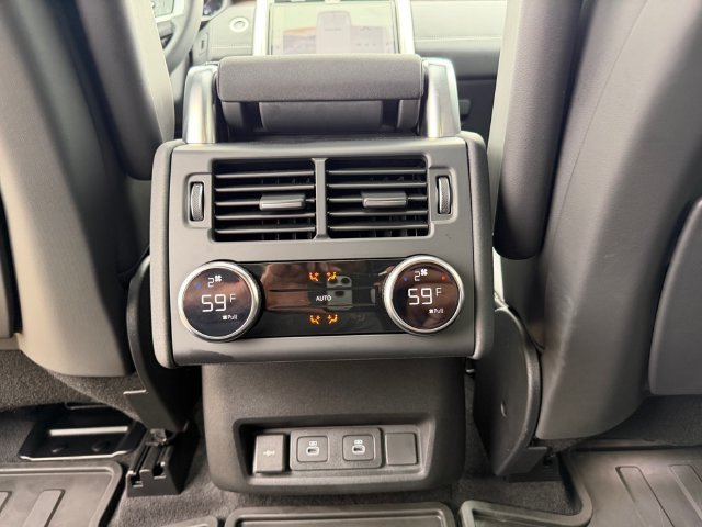 Used 2026 Santorini Black Metallic Land Rover Dynamic SE image 19