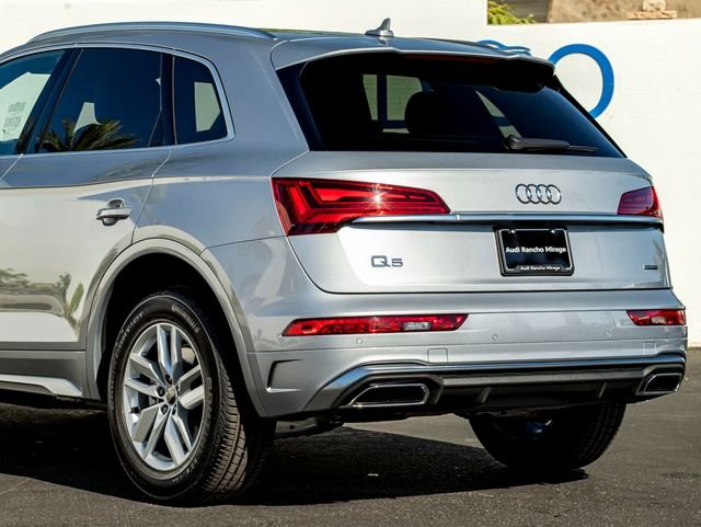 Used 2024 Florett Silver Metallic Audi 45 S line Premium image 11