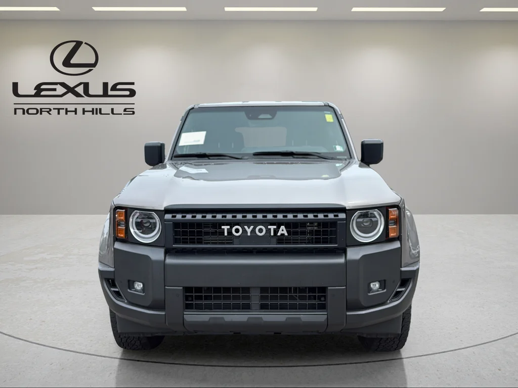 Used 2025  Toyota 1958 image 2