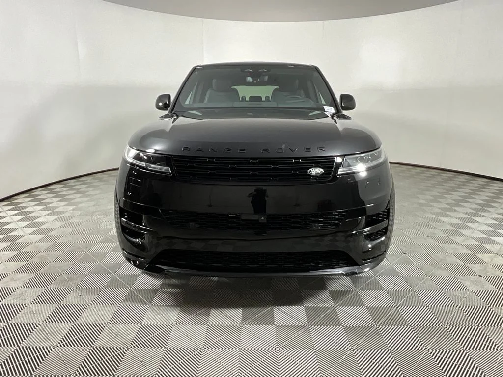 New 2026 Santorini Black Land Rover Dynamic SE image 8