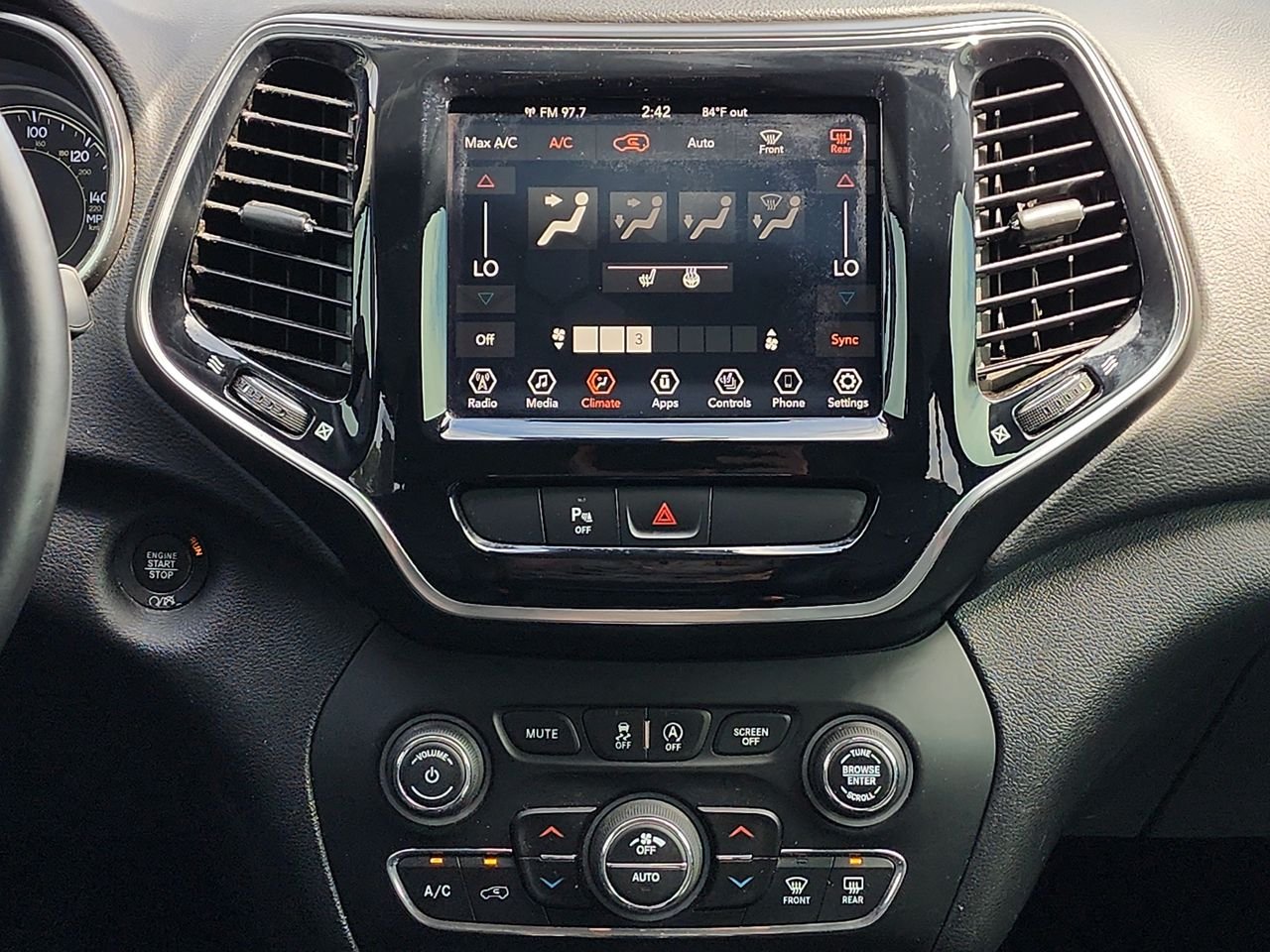 Used 2019 Bright White Clearcoat Jeep Limited image 17