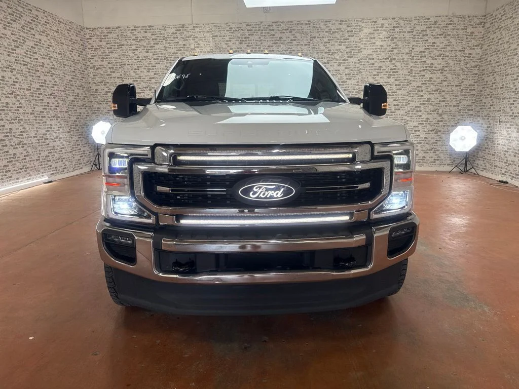 Used 2022 Oxford White Ford Lariat image 2