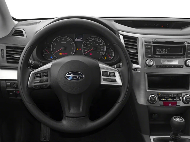 Used 2014 Ice Silver Metallic Subaru 2.5i image 9