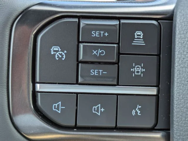 New 2026 Glacier Gray Metallic Tri-Coat Ford F-250® Platinum® image 24