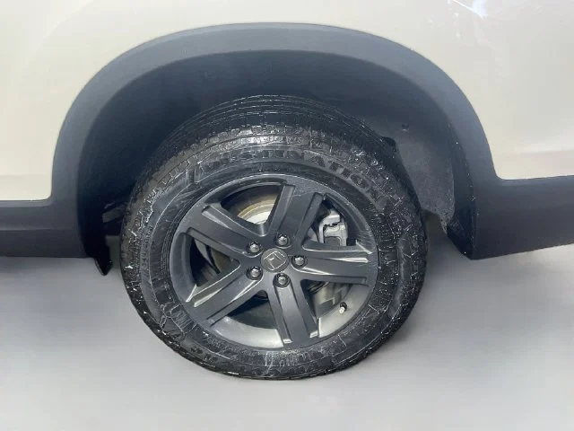 Certified Used 2022 Platinum White Pearl Honda AWD RTL-E image 24