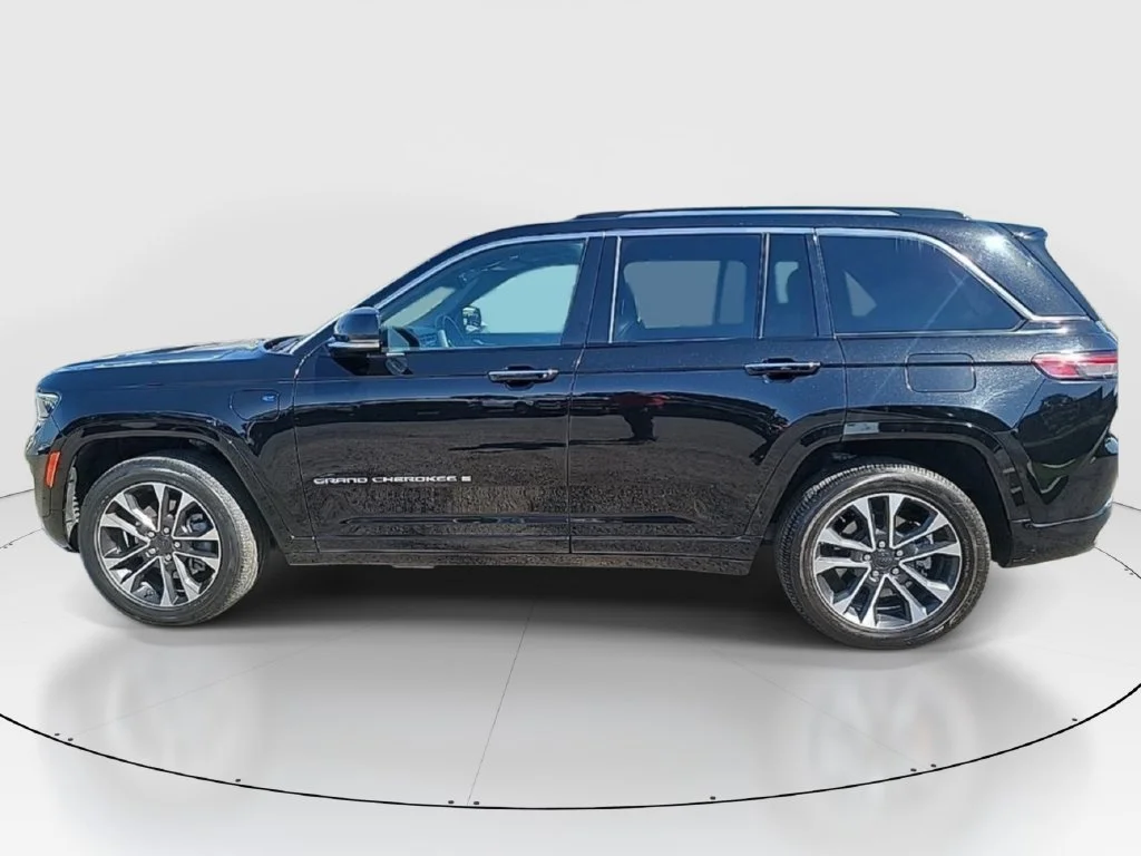 Used 2023 Black Jeep Overland 4xe image 11
