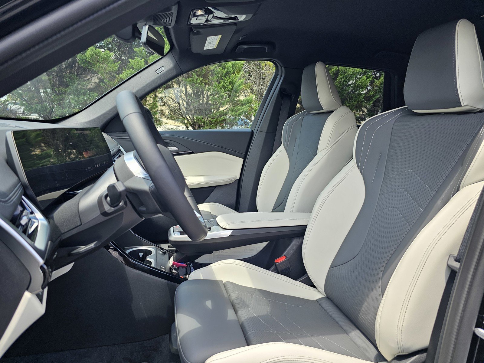 2026 BMW X1 28i - Photo 14