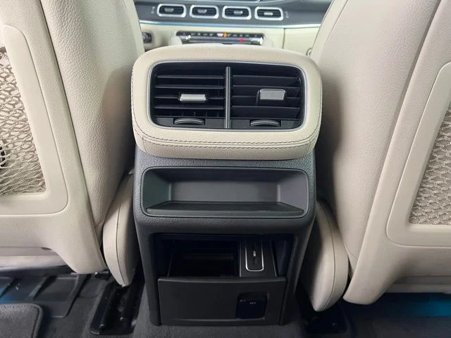 Used 2020 Silver Mercedes-Benz GLE 350 image 38
