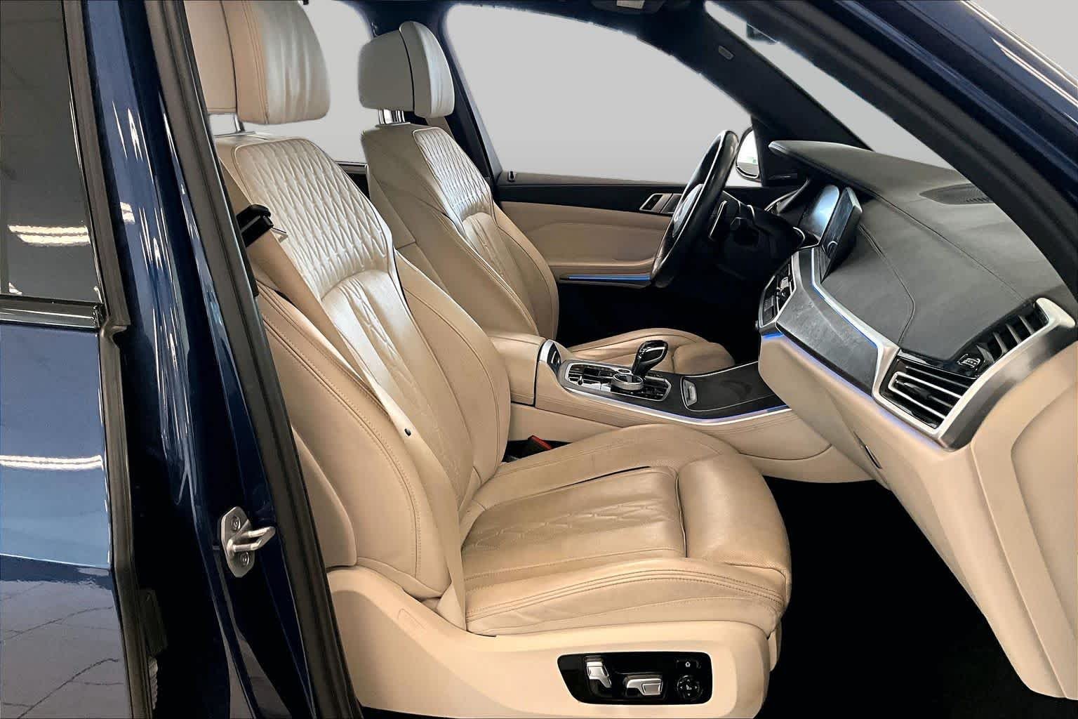 Used 2022 Phytonic Blue Metallic BMW xDrive45e image 8