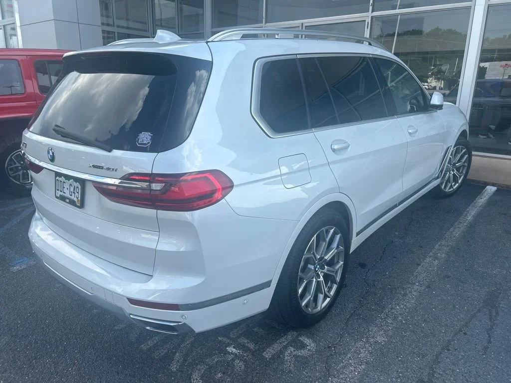 Used 2019 Mineral White Metallic BMW xDrive40i image 6