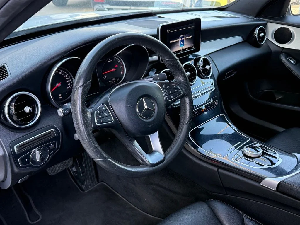 Used 2018  Mercedes-Benz C 350e image 20
