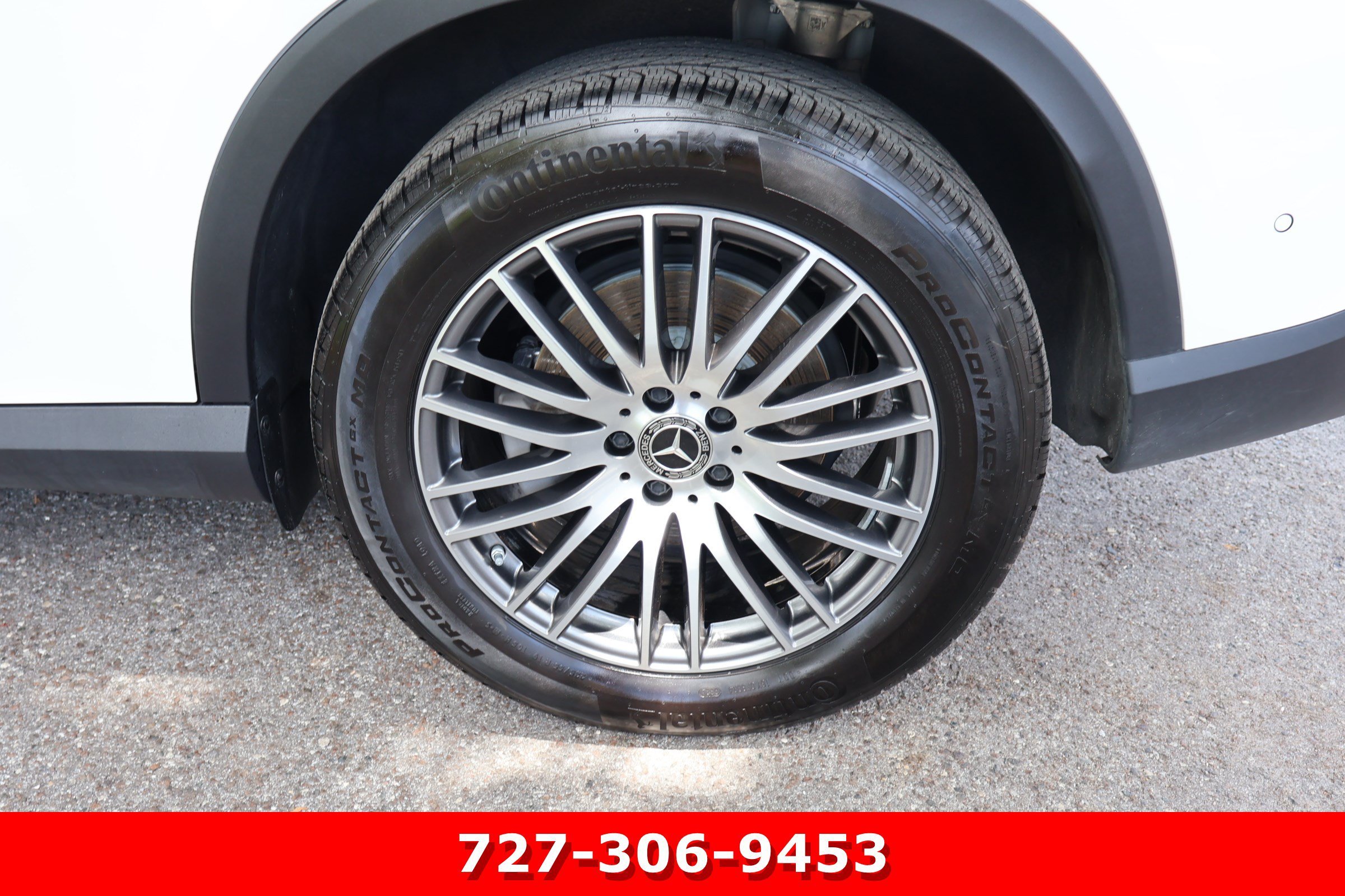 Certified Used 2025 Polar White Mercedes-Benz GLC 300 image 13