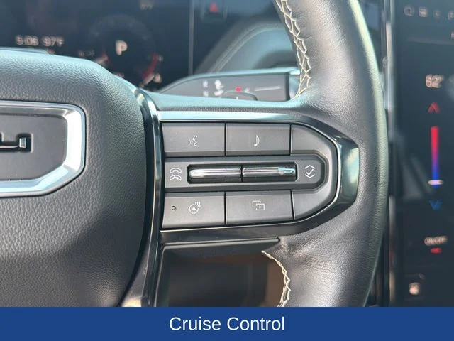Used 2025 White GMC Denali Ultimate image 23