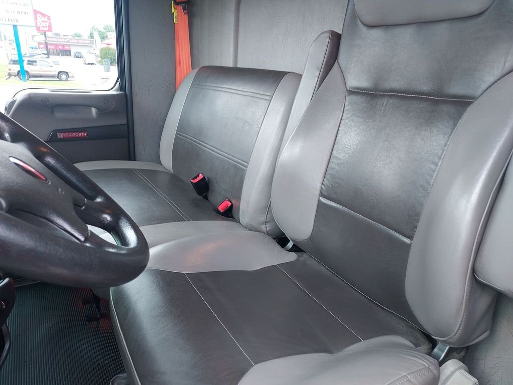 Used 2020 White Kenworth  image 17