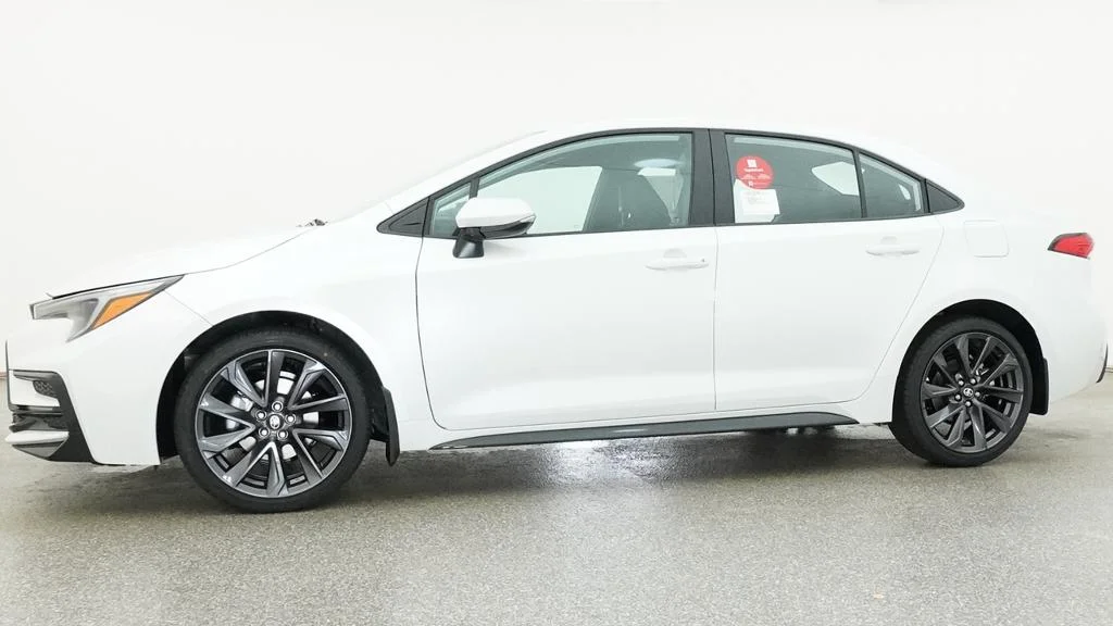 New 2027 Wind Chill Pearl Toyota SE image 4