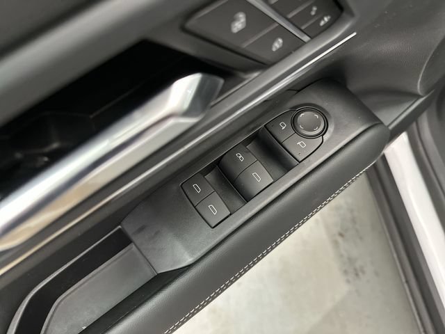 New 2027 Summit White GMC Elevation image 16