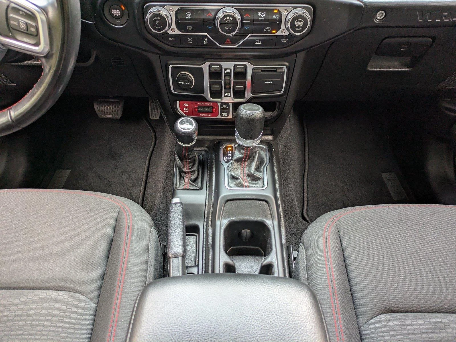 Used 2022 Bright White Clearcoat Jeep Unlimited Rubicon image 19