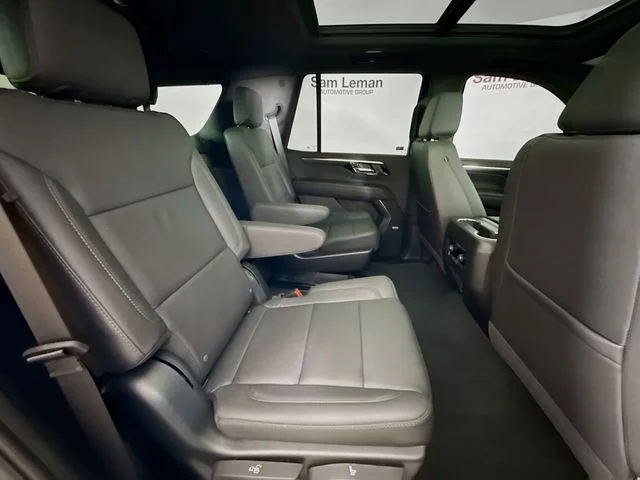 Used 2025 Gray Chevrolet Z71 image 30