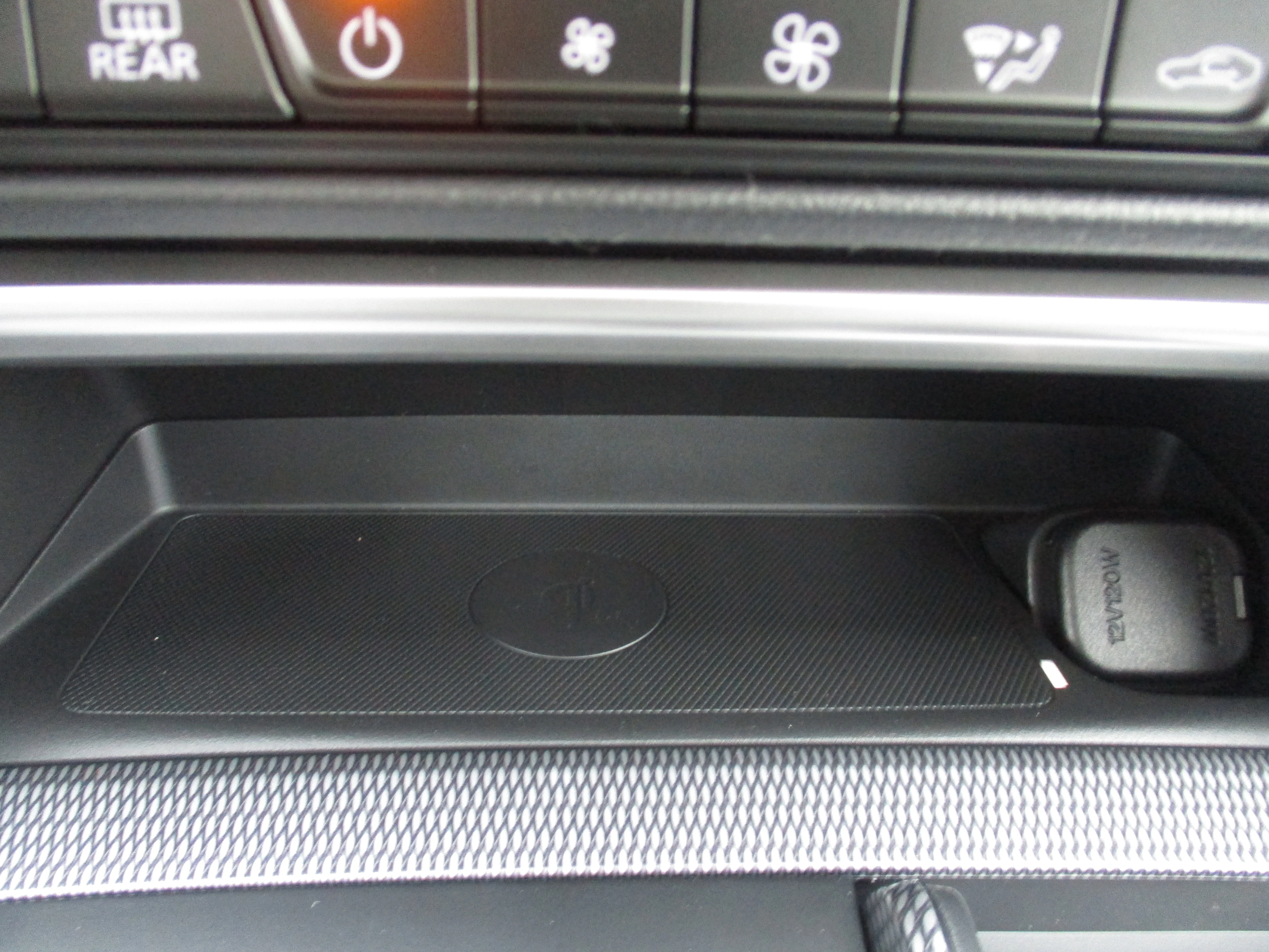 2026 Mazda CX-70 Premium Package - Photo 17