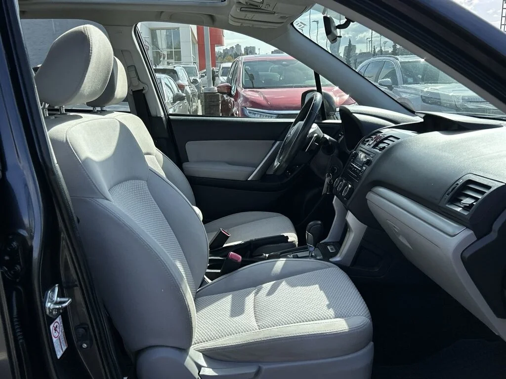 Used 2015 Dark Grey Metallic Subaru 2.5i Touring Package Local BC   Dilawri Certified image 32