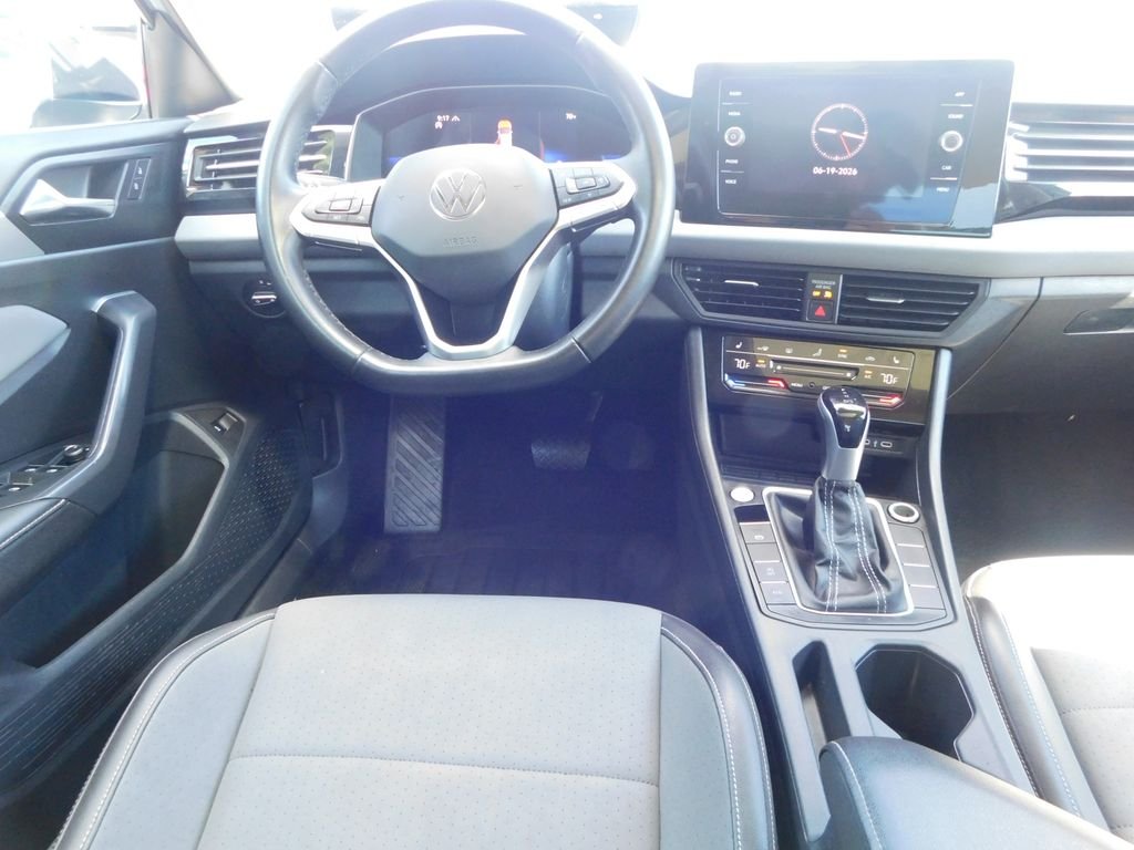 Used 2025 Monterey Blue Volkswagen 1.5T SE image 17
