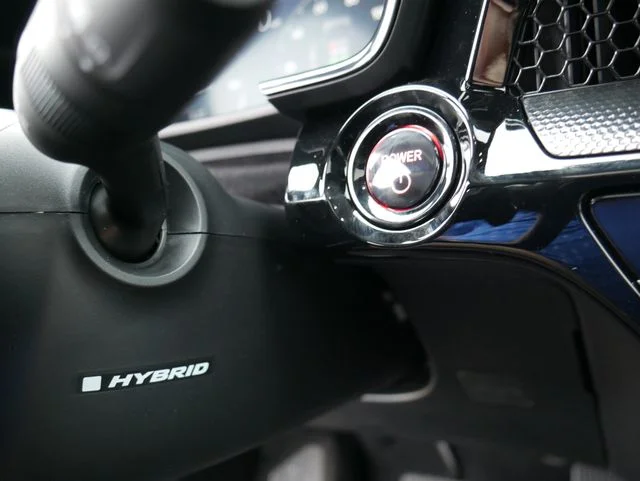 New 2027 Platinum White Pearl Honda Sport Touring Hybrid AWD image 14
