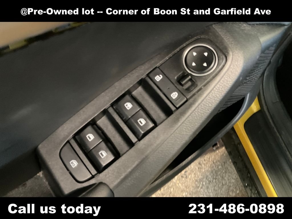 Used 2022 Yellow Kia Nightfall image 16