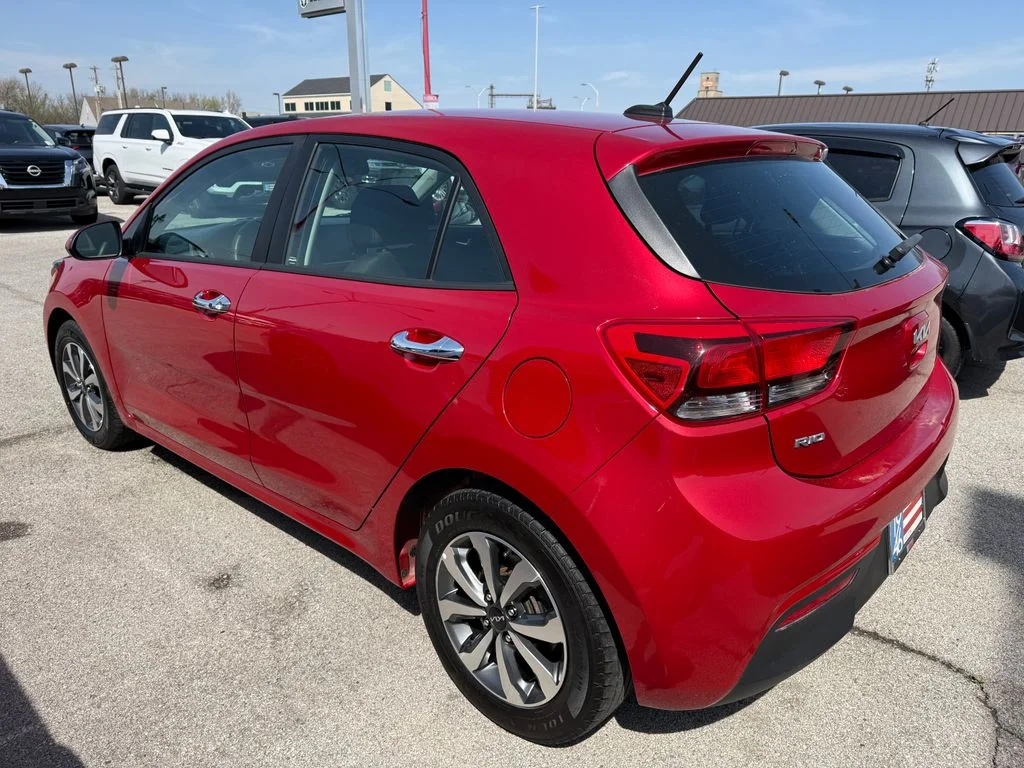 Used 2023 Red Kia S image 24