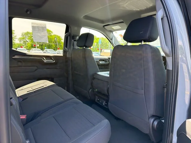 Used 2024 Gray GMC Elevation image 26