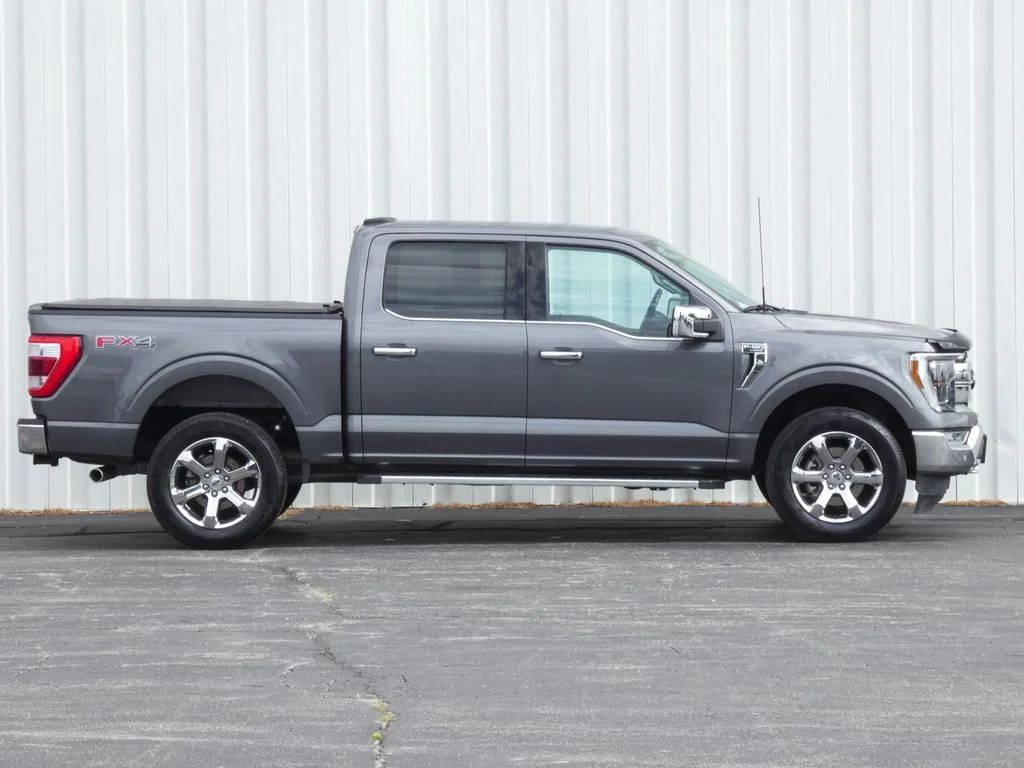 Used 2023 Gray Ford Lariat image 2