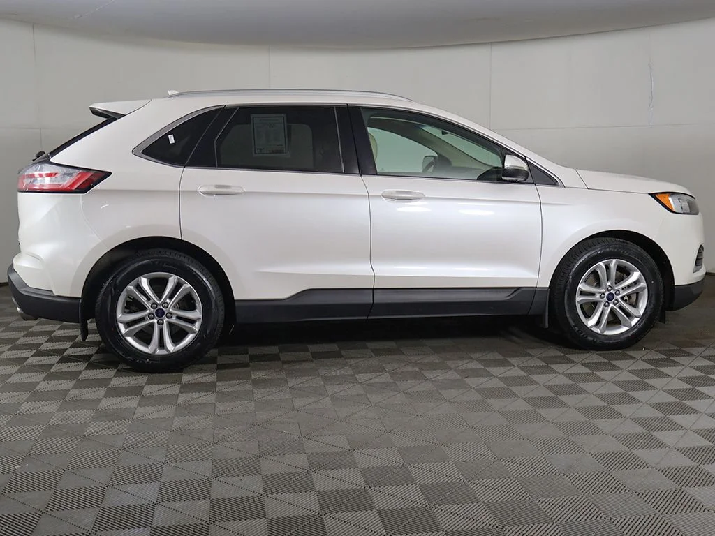 Used 2019 White Ford SEL image 17