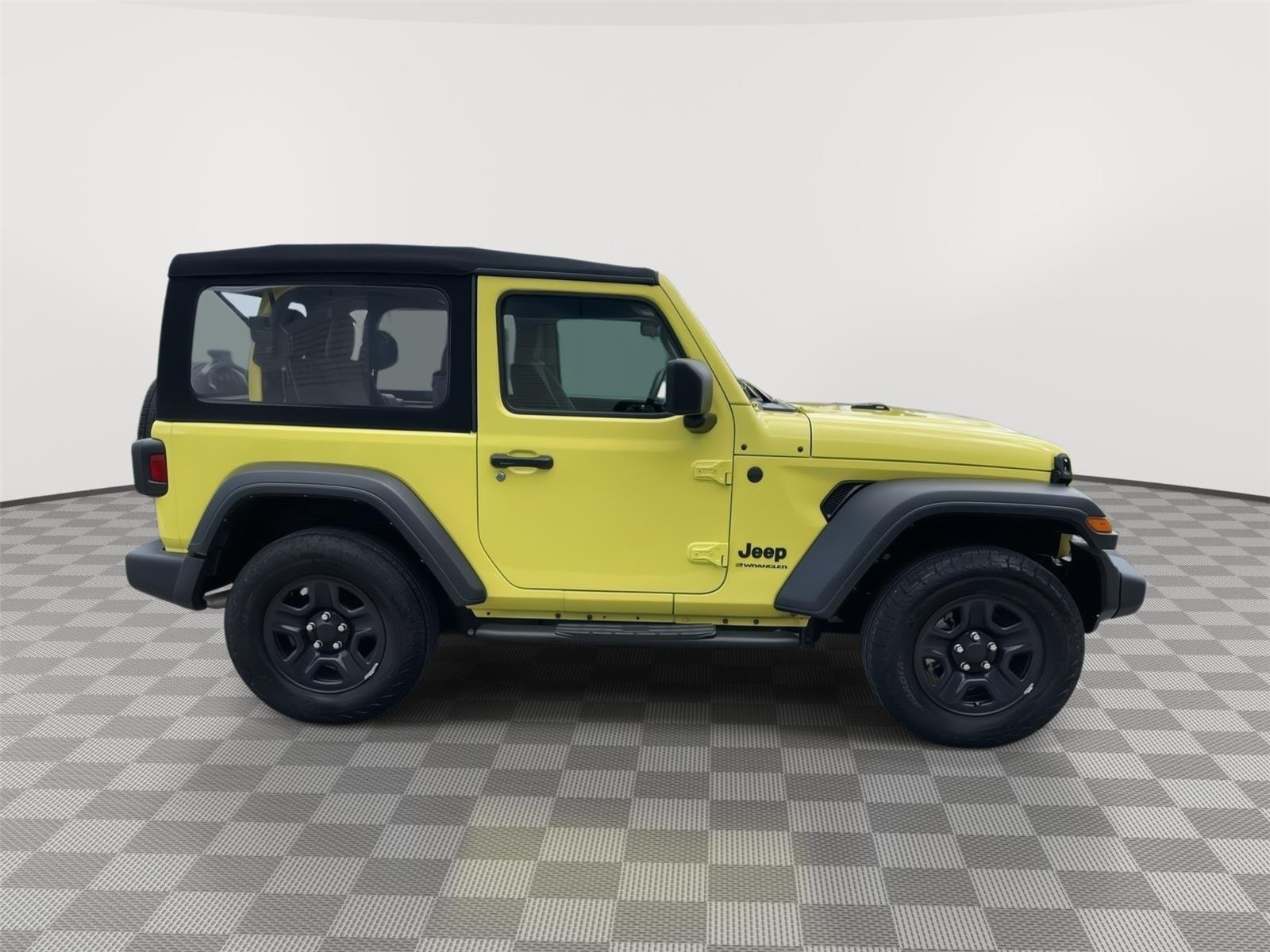 Used 2024 High Velocity Clearcoat Jeep Sport image 5
