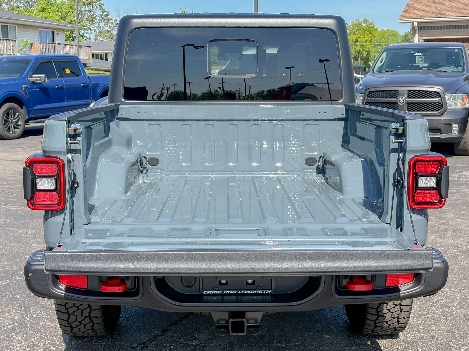 Used 2025 Gray Jeep Rubicon image 33