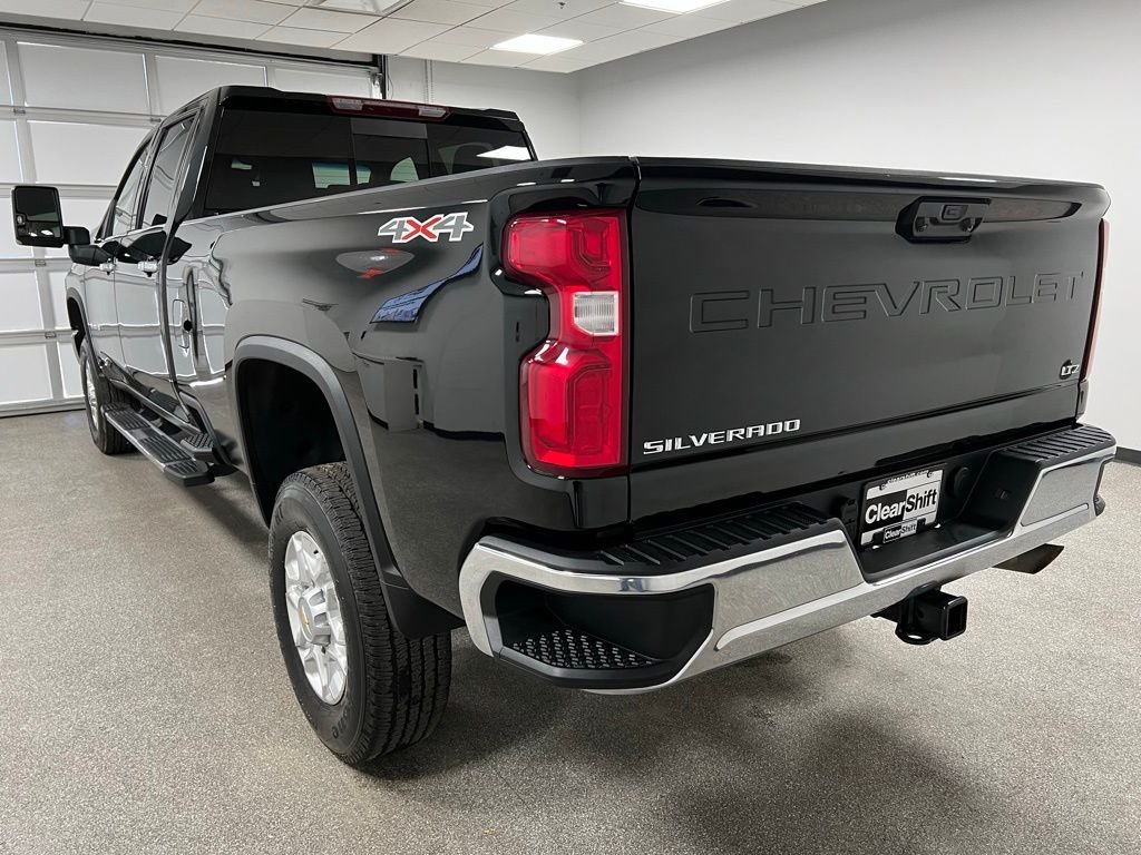 2022 Chevrolet Silverado 3500HD LTZ - Photo 10