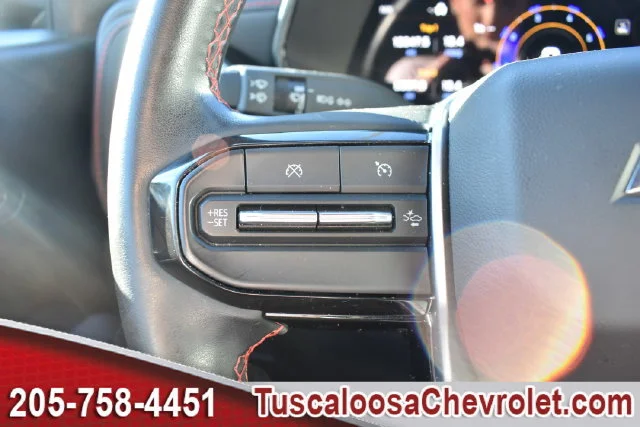 Used 2025 Black Chevrolet Z71 image 28