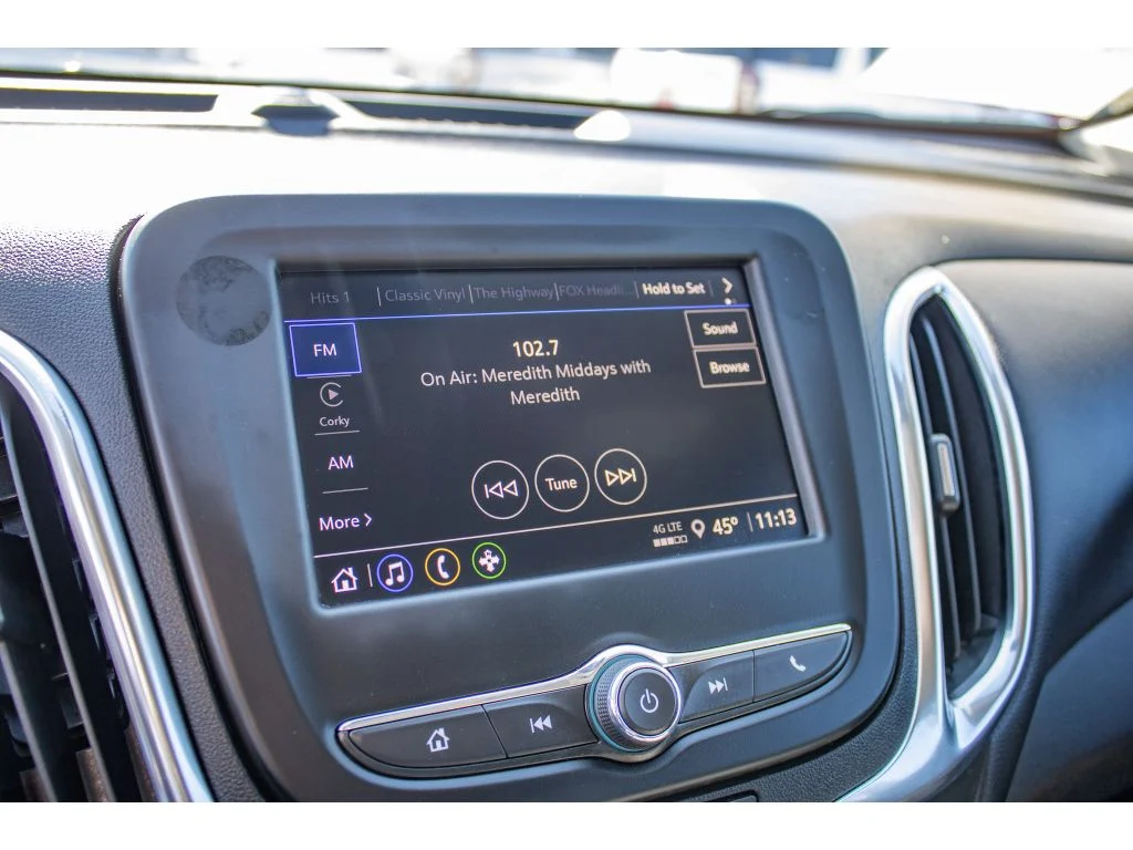 Used 2024 Summit White Chevrolet LT image 37