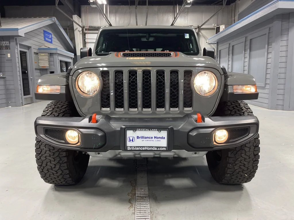 Used 2021 Sting-Gray Clearcoat Jeep Mojave image 2