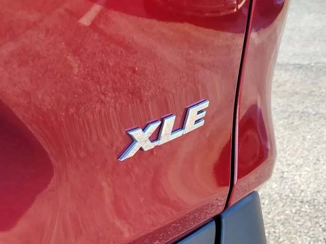 Used 2020 Red Toyota XLE image 7
