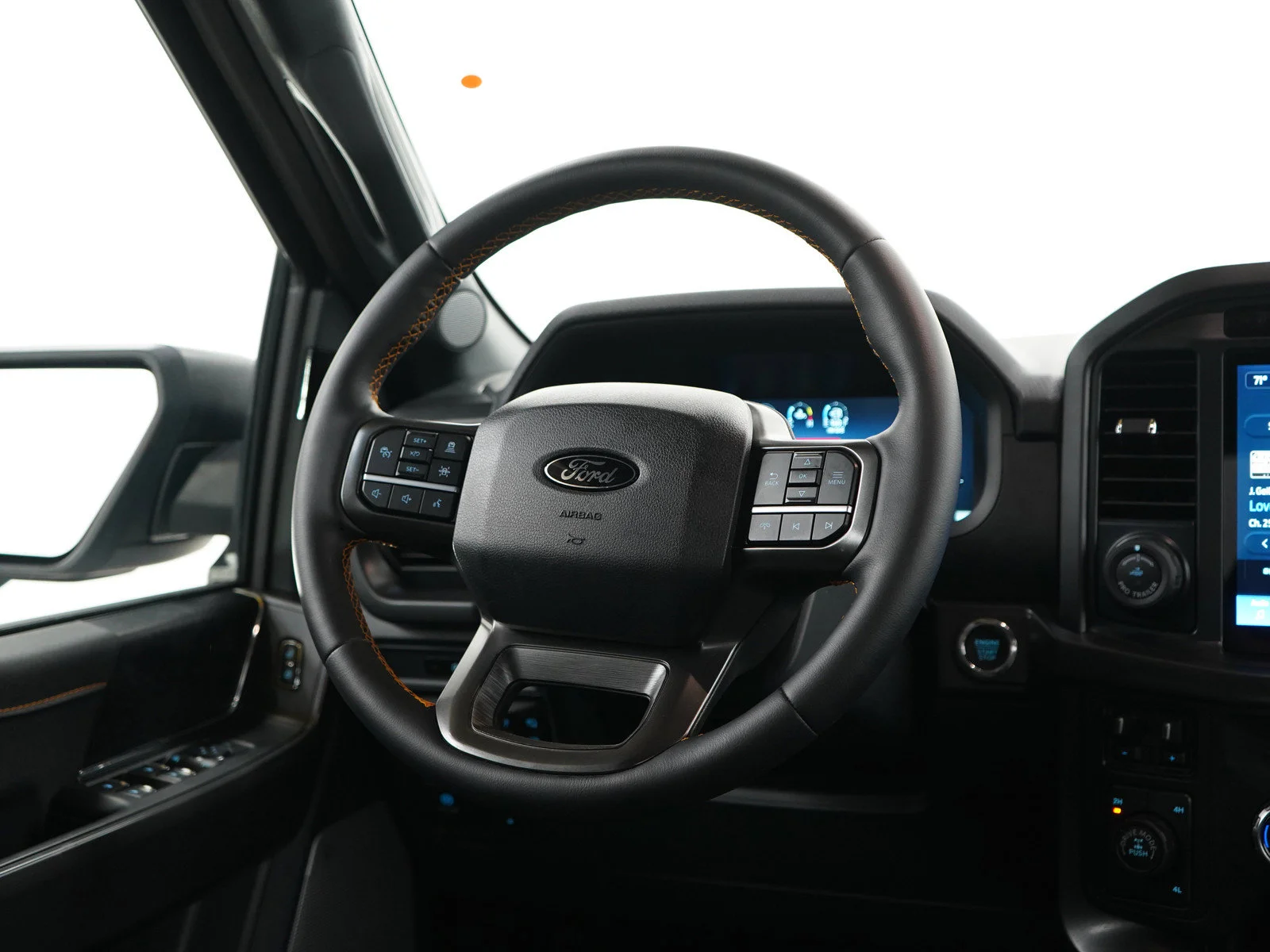 Used 2025 Space White Metallic Ford Tremor image 13