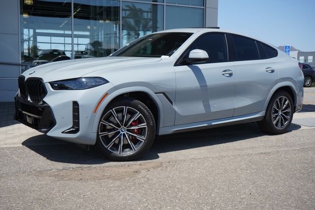 Used 2025 Gray BMW xDrive40i image 4