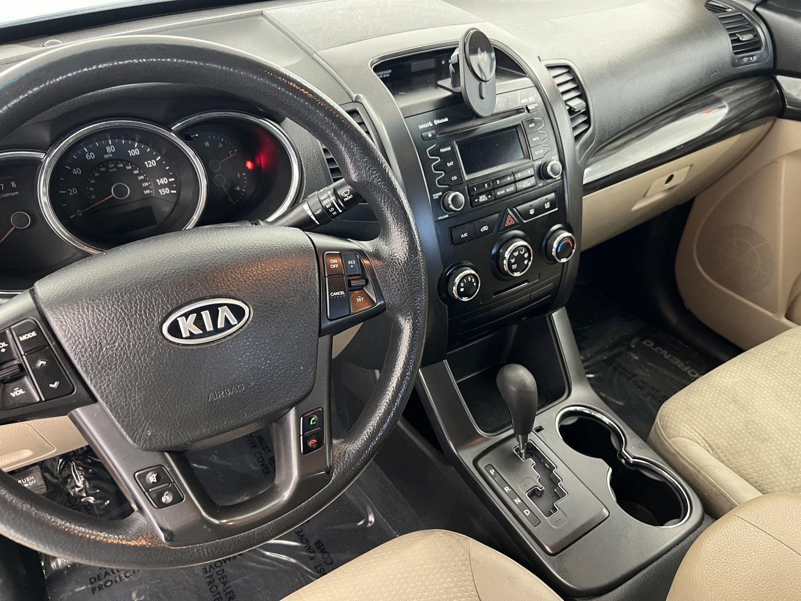 2011 Kia Sorento LX - Photo 19