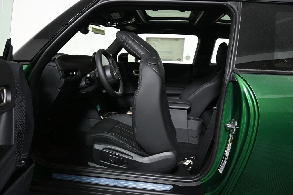 New 2026 Green MINI Iconic image 27